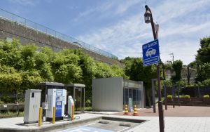 商業施設におすすめのEV壁掛けタイプ充電器は？選び方や特徴を紹介します
