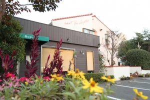 飲食店にオススメのEV充電器